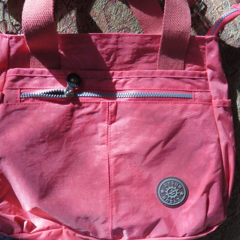 Zsun nylon pink crossbody medium zip bag, nwot